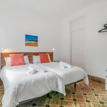 Casa de hóspedes Garden Nadami 1935 *