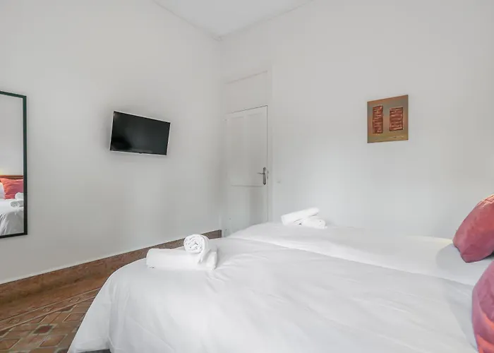 Garden Nadami 1935 Πανσιόν