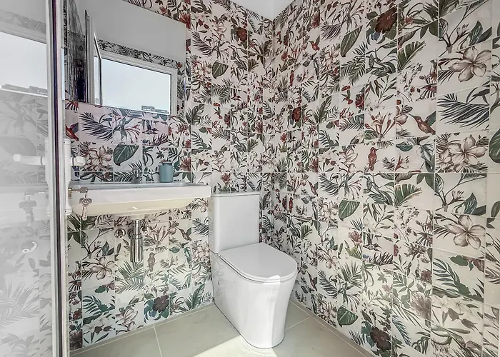 Garden Nadami 1935 Πανσιόν